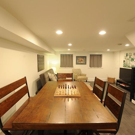 Cherry Blossom Townhouse, Easy Dc Access Washington Exterior photo